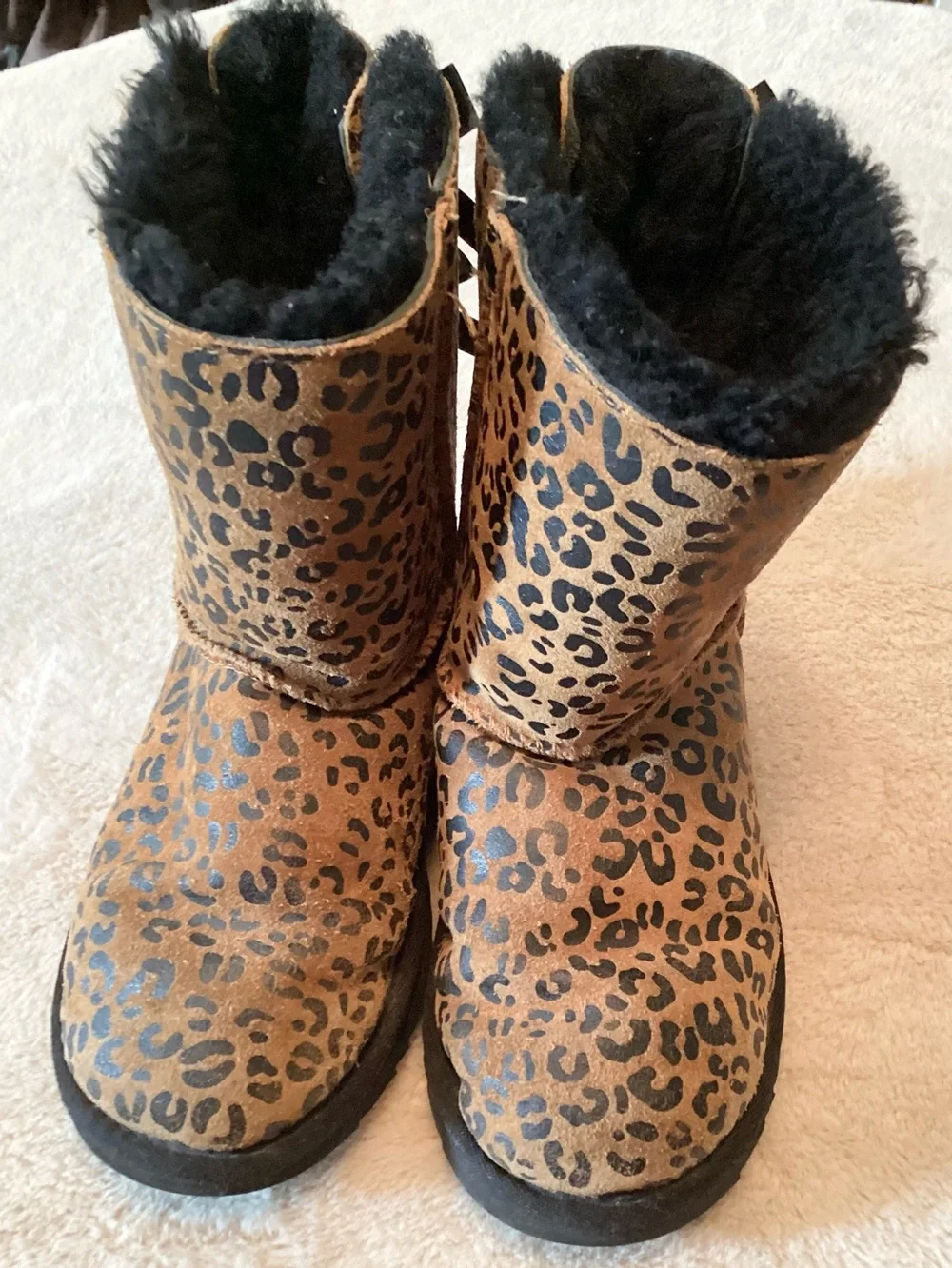 UGG Bailey Leopard Suede Classic Short Boots - Size 2 Girl